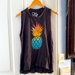 Chaser pineapple tank